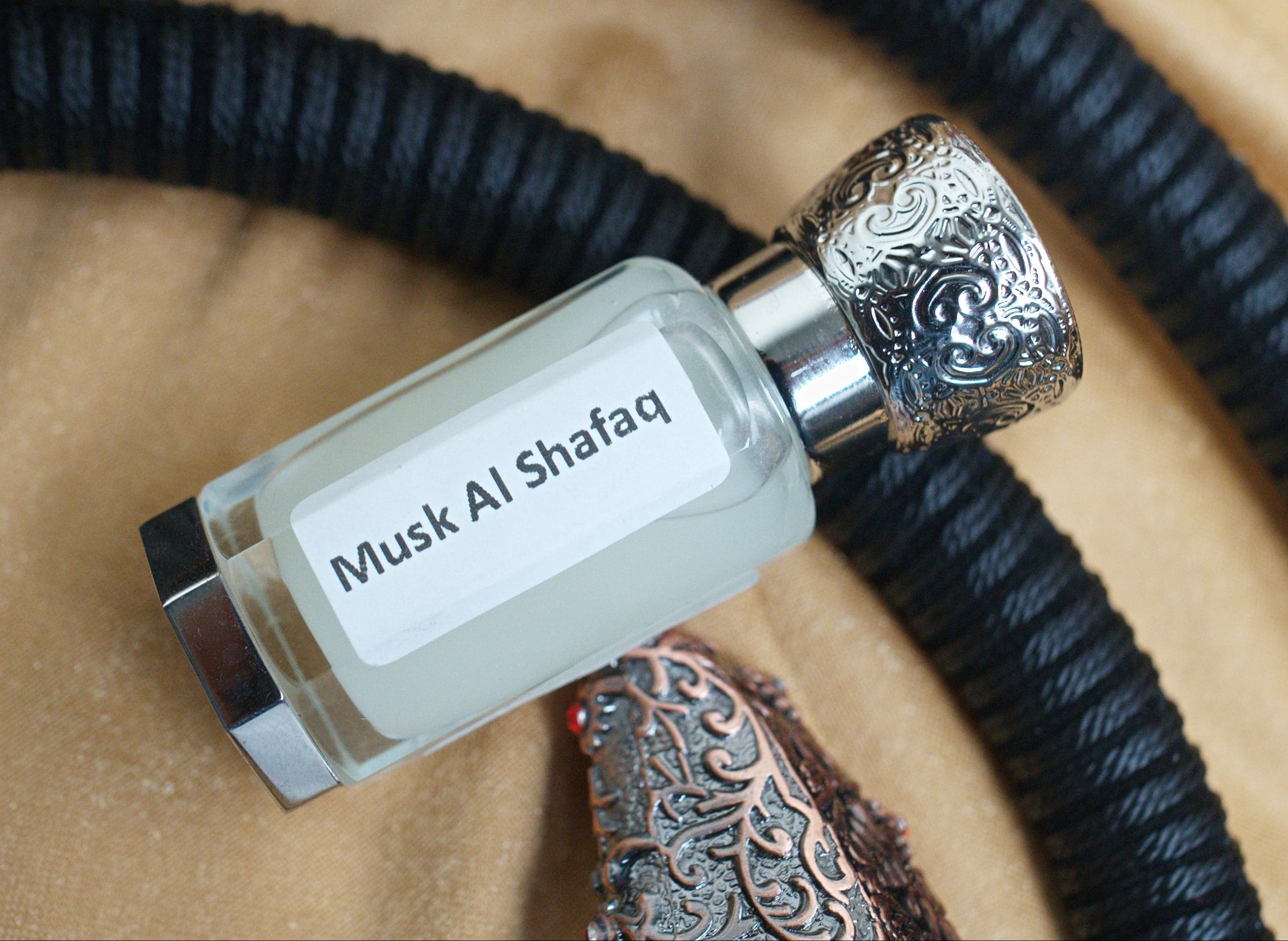 Musk Al Shafaq white musk attar bottle